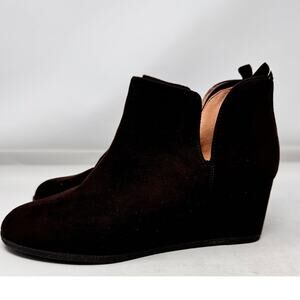 Brand New, no box  Size 11 Brown Suede Leather Slip on Booties Boots